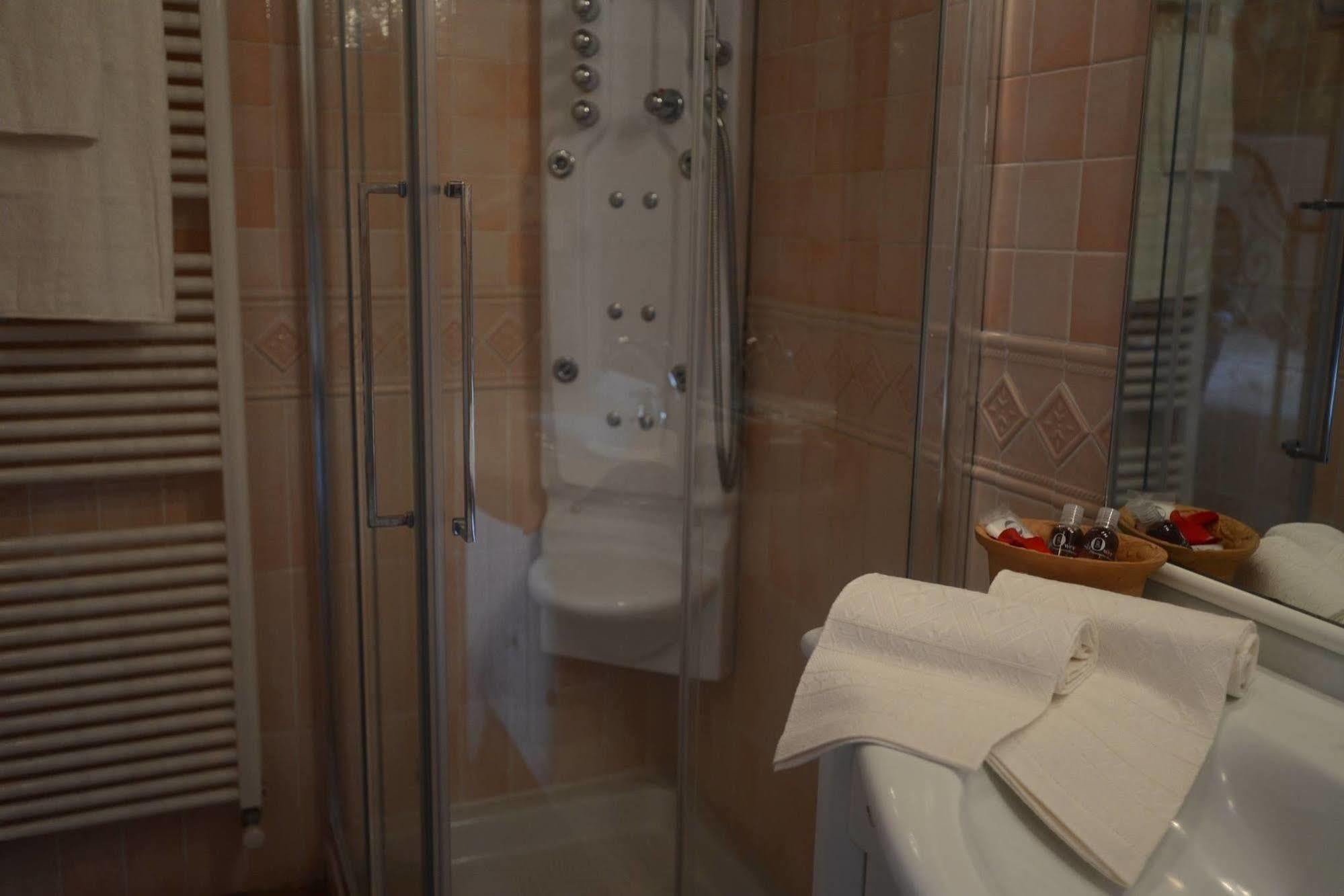 فندق Borgo Dei Sapori تْشيتّا دي كاستيلّو المظهر الخارجي الصورة